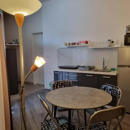 Studio Maya Firule * Σπλιτ